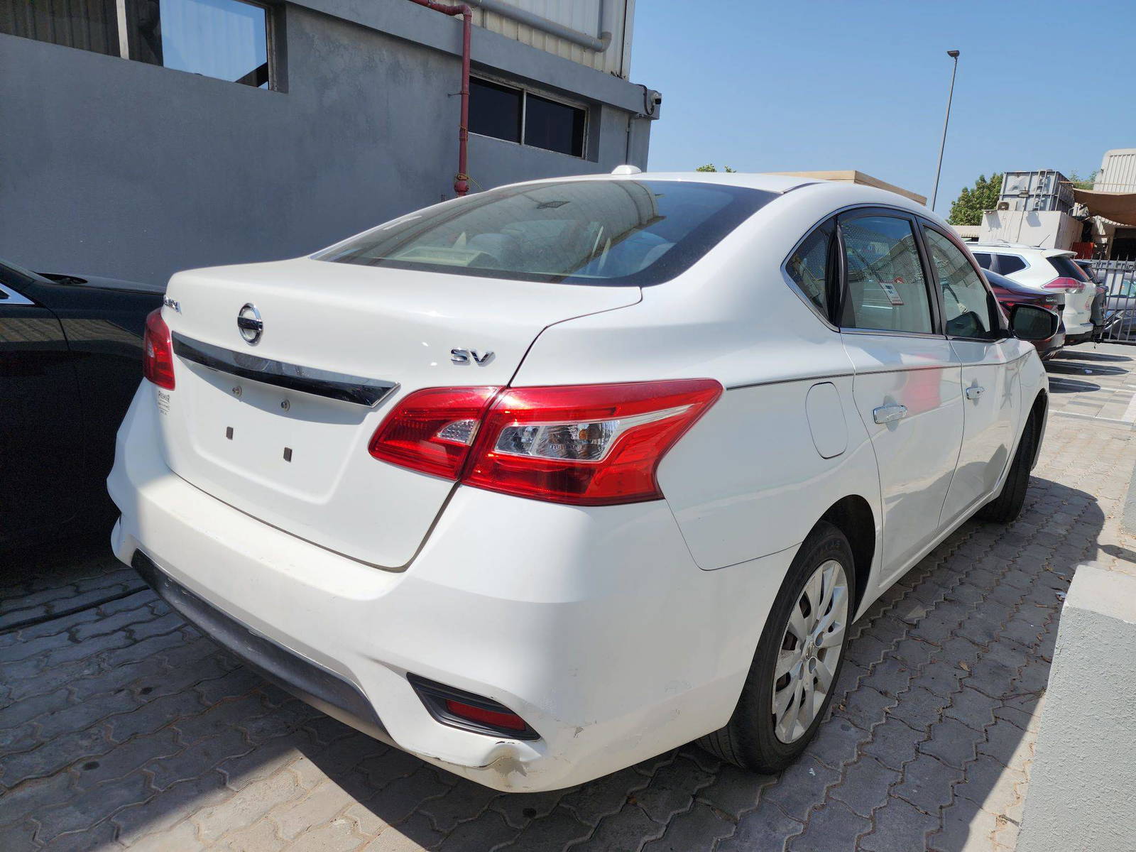 2017 NISSAN SENTRA — 221222 Miles — Lot 62005084 — Al Quoz - Marhaba Auctions Used Cars - Image 3