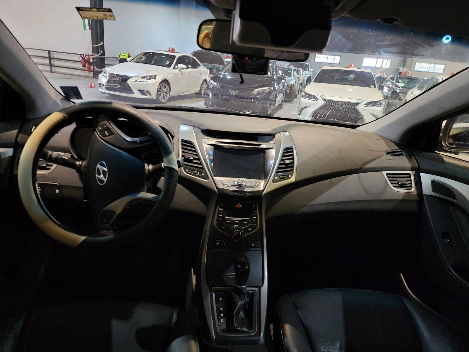 2014 HYUNDAI AVANTE — 127643 KM — Lot 996769 — Al Quoz - Marhaba Auctions Used Cars - Image 8