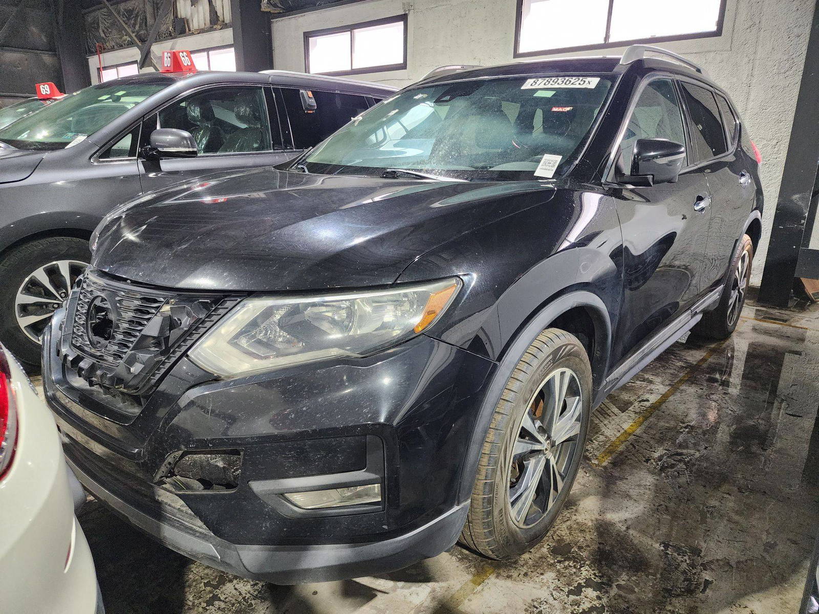 2018 NISSAN ROGUE — 151184 Miles — Lot 733970 — Al Quoz - Marhaba Auctions Used Cars - Image 3