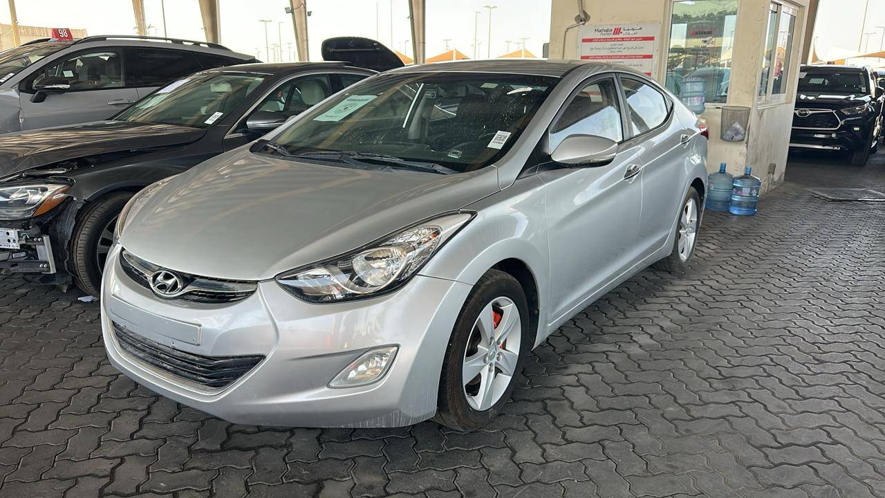 HYUNDAI AVANTE 2011 - Marhaba Auction Used Cars - Image 4