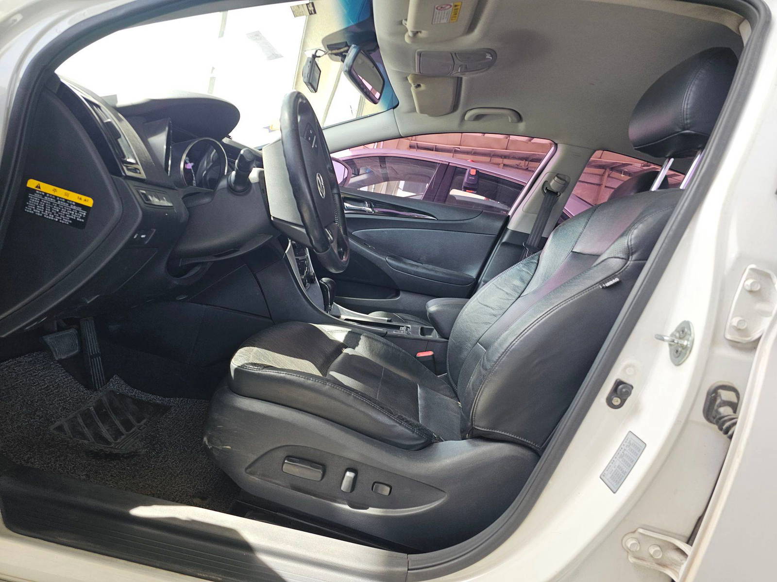 HYUNDAI SONATA 2011 - Marhaba Auction Used Cars - Image 8