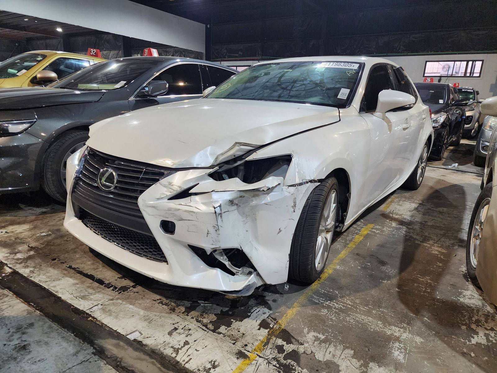 2014 LEXUS IS 250 — 154219 Miles — Lot 71198305 — Souq - Marhaba Auctions Used Cars - Image 4
