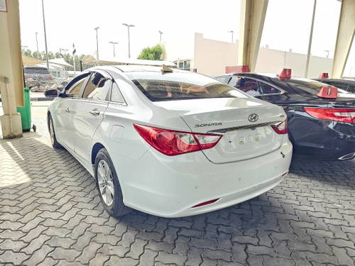 HYUNDAI SONATA