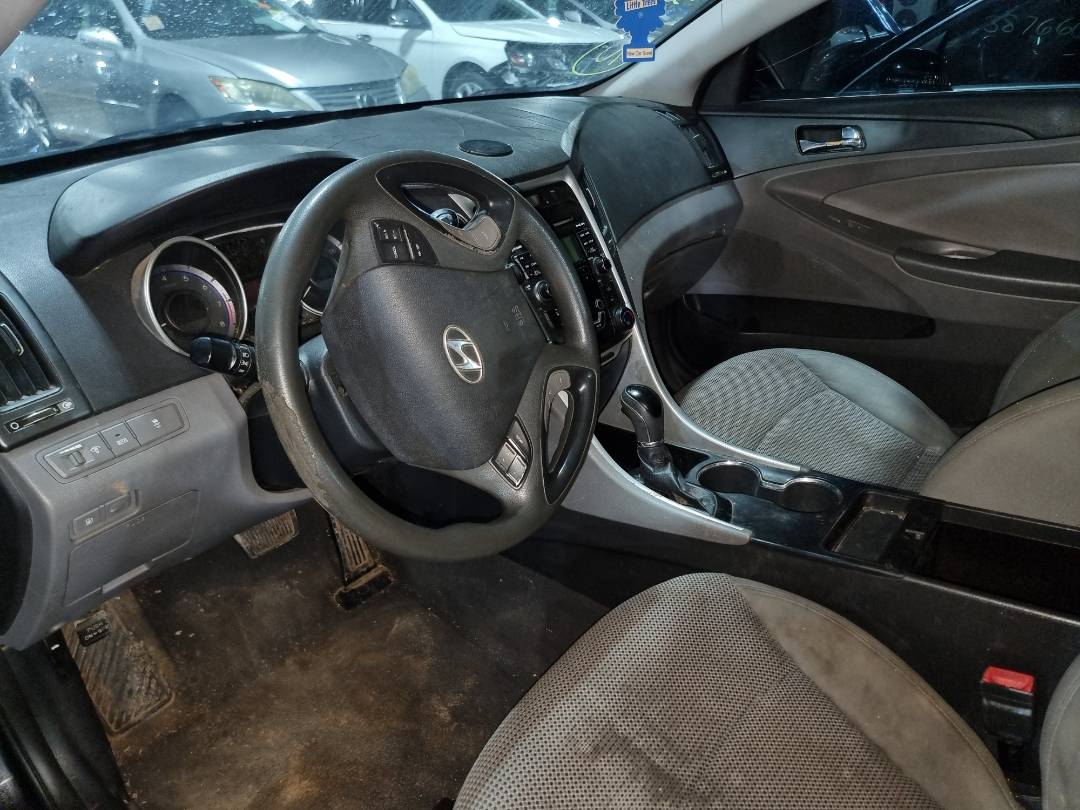 2011 HYUNDAI SONATA — 211691 Miles — Lot 42493404 - Marhaba Auctions Used Cars - Image 5