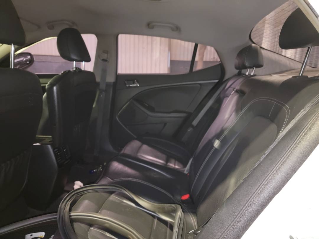 2012 KIA K5 — 225032 KM — Lot 010602 — Main - Marhaba Auctions Used Cars - Image 6