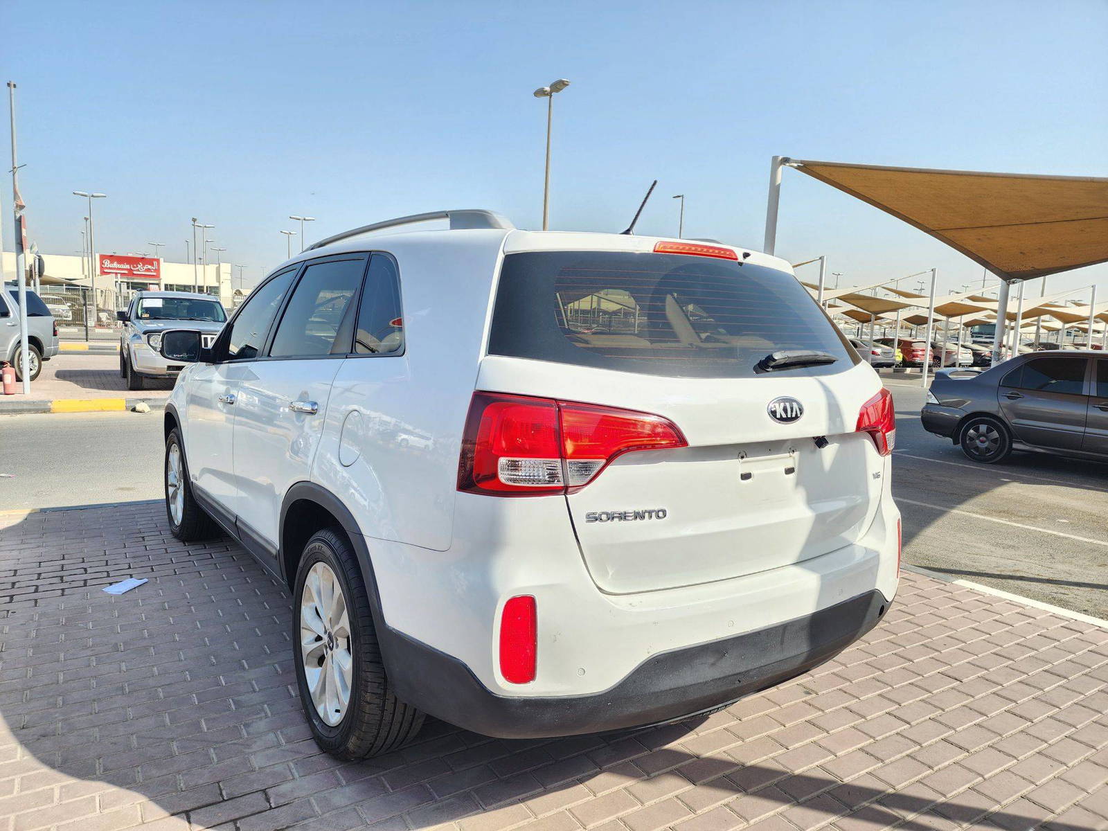 2015 KIA SORENTO — 176226 KM — Lot 30F5567144 — Souq - Marhaba Auctions Used Cars - Image 3