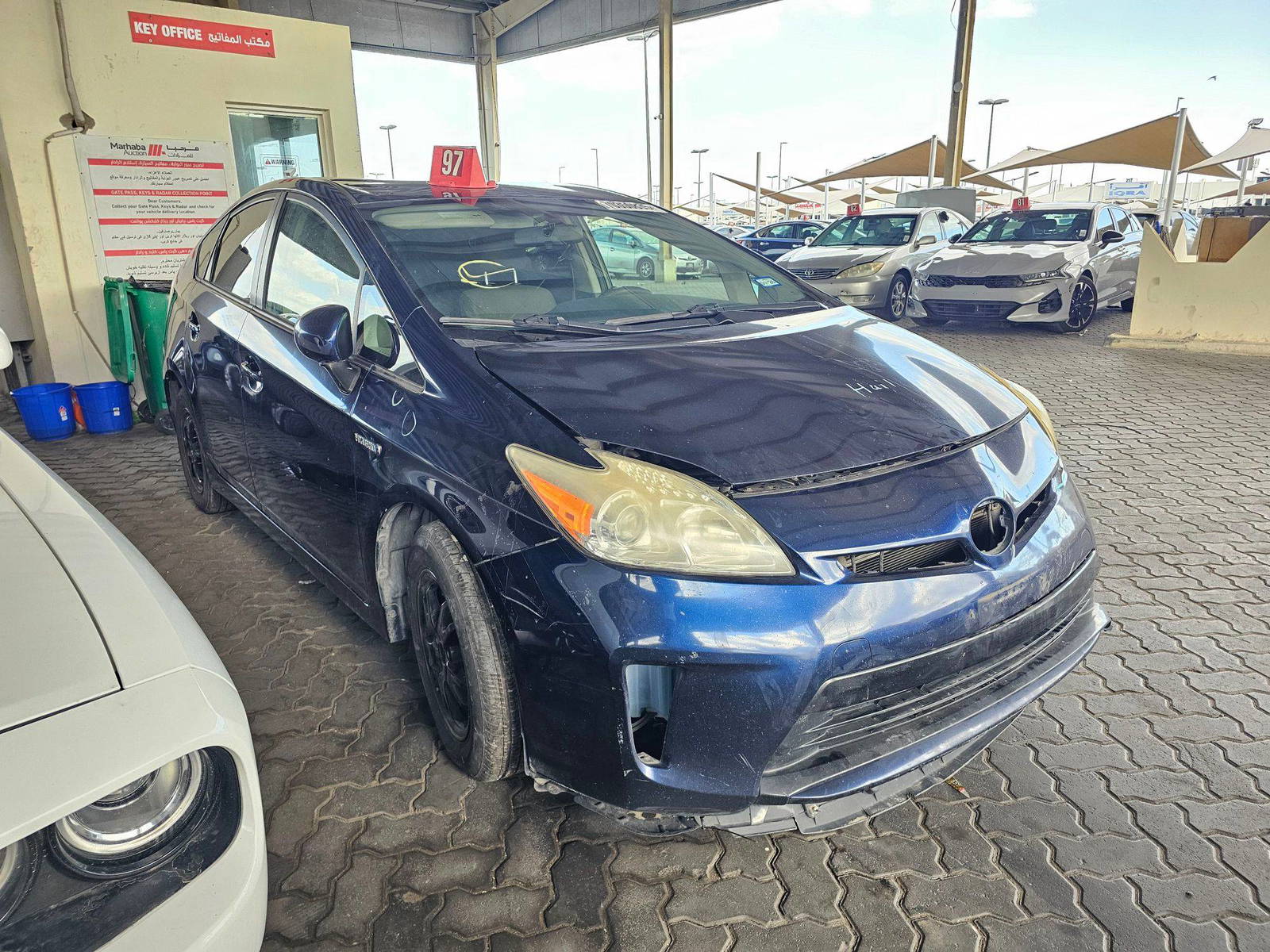 2015 TOYOTA PRIUS — 258838 Miles — Lot 7F0466509 — Main - Marhaba Auctions Used Cars - Image 4