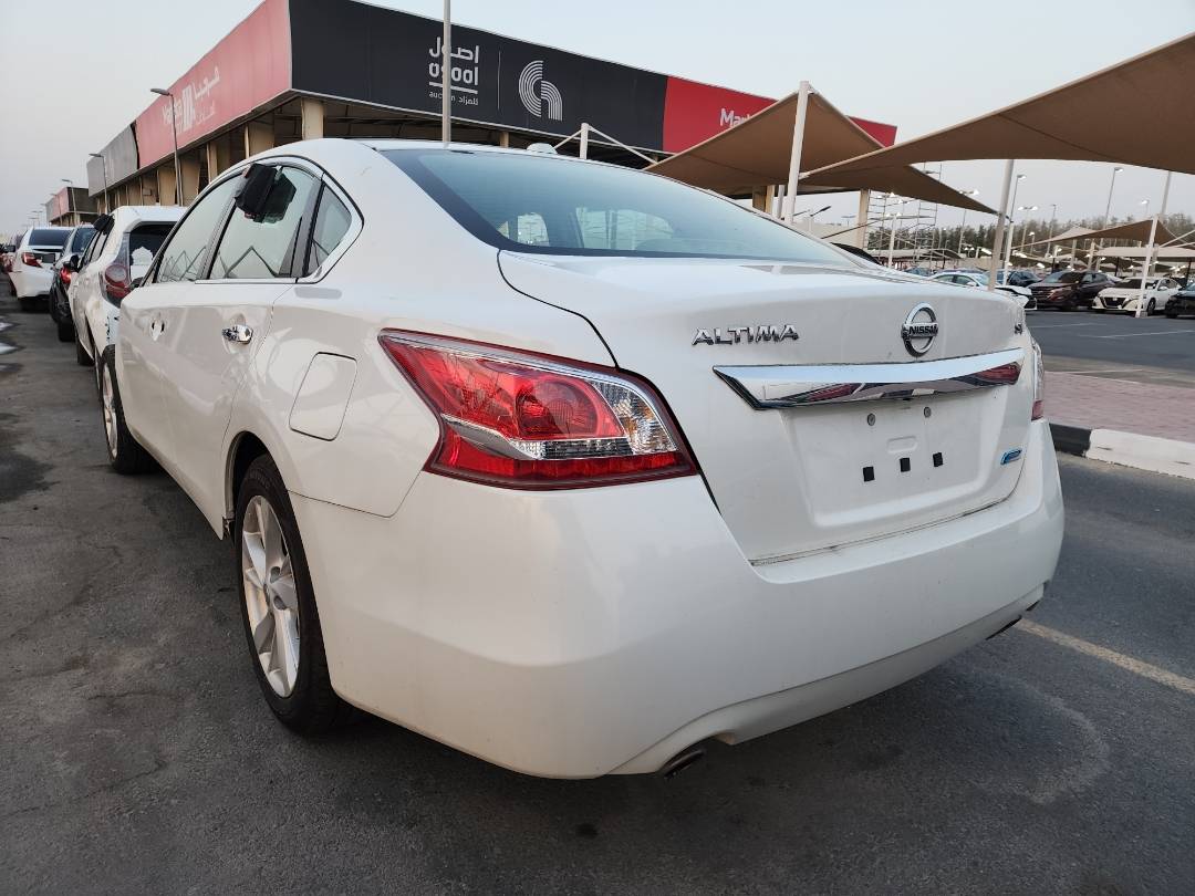 2013 NISSAN ALTIMA — 117735 Miles — Lot 41648254 — Souq - Marhaba Auctions Used Cars - Image 9