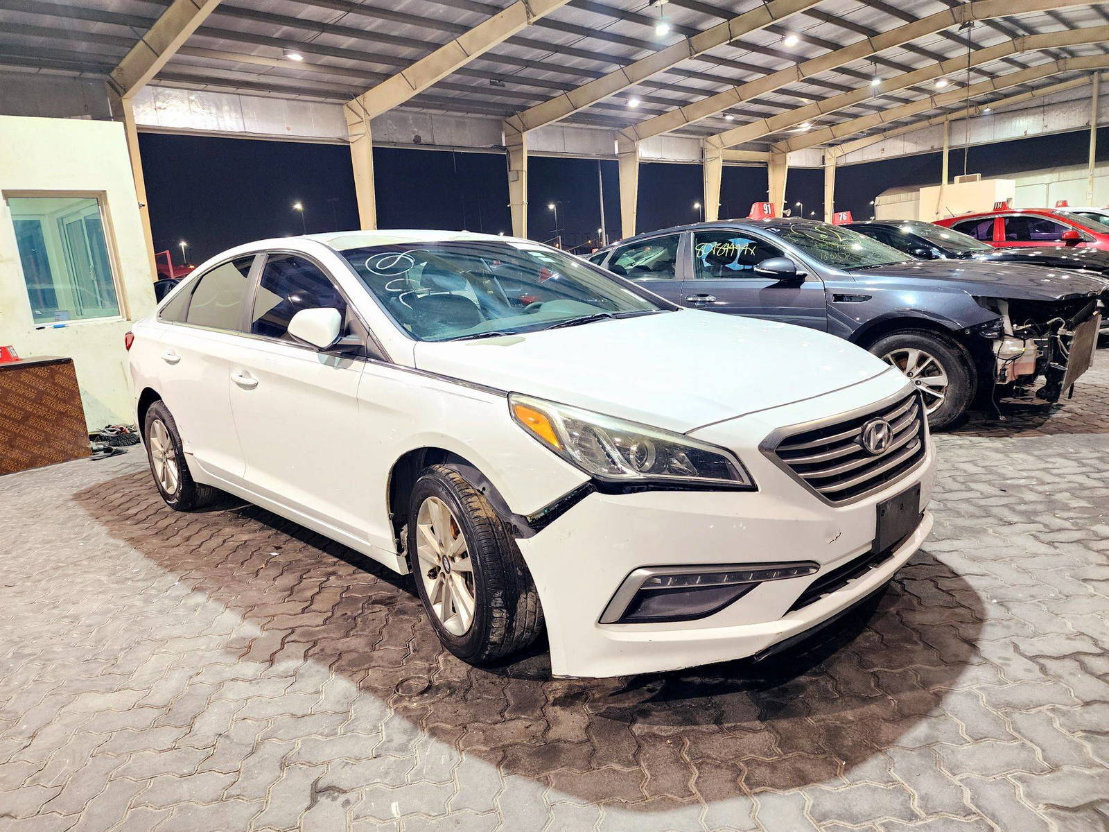 2015 HYUNDAI SONATA — 158765 Miles — Lot 44455334 — Souq - Marhaba Auctions Used Cars - Image 5