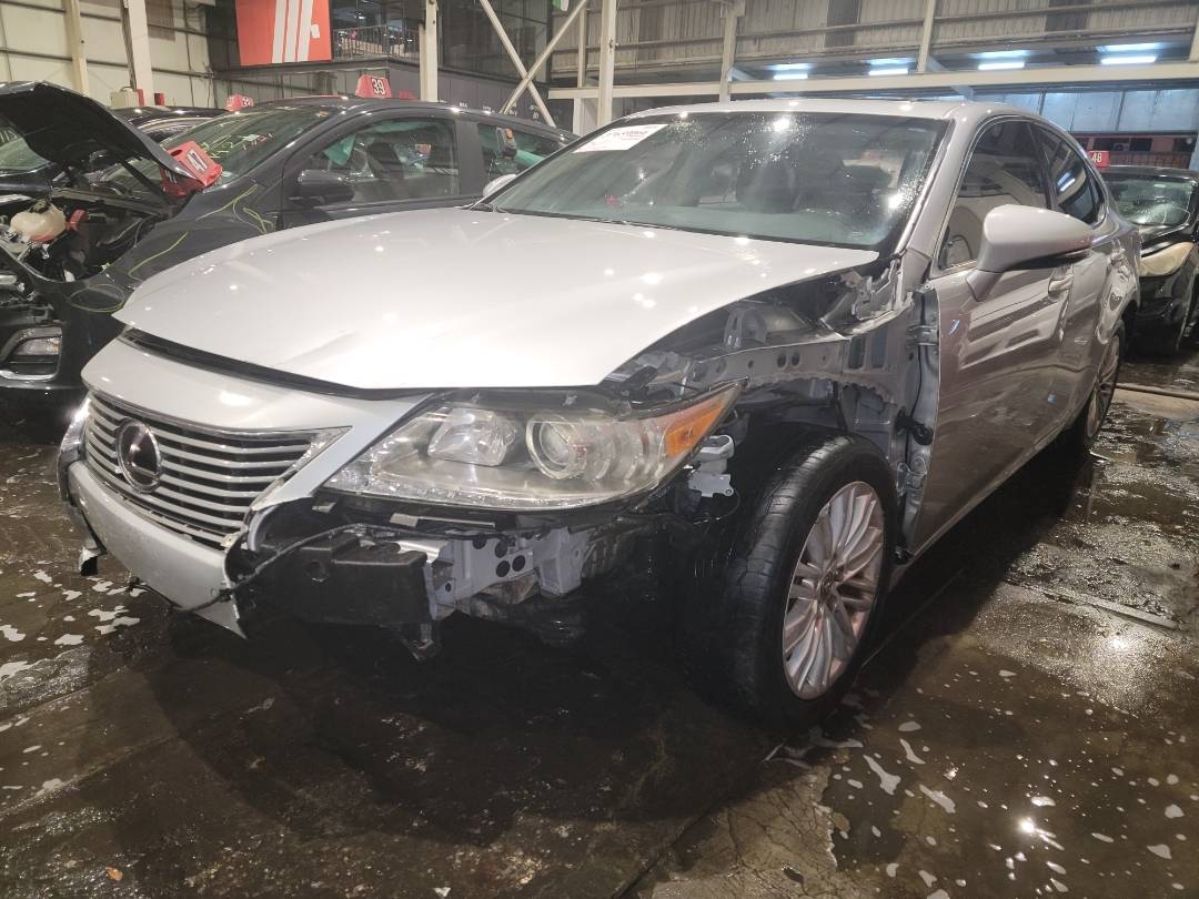 2015 LEXUS ES 350 — 126037 Miles — Lot 2208901 - Marhaba Auctions Used Cars - Image 7