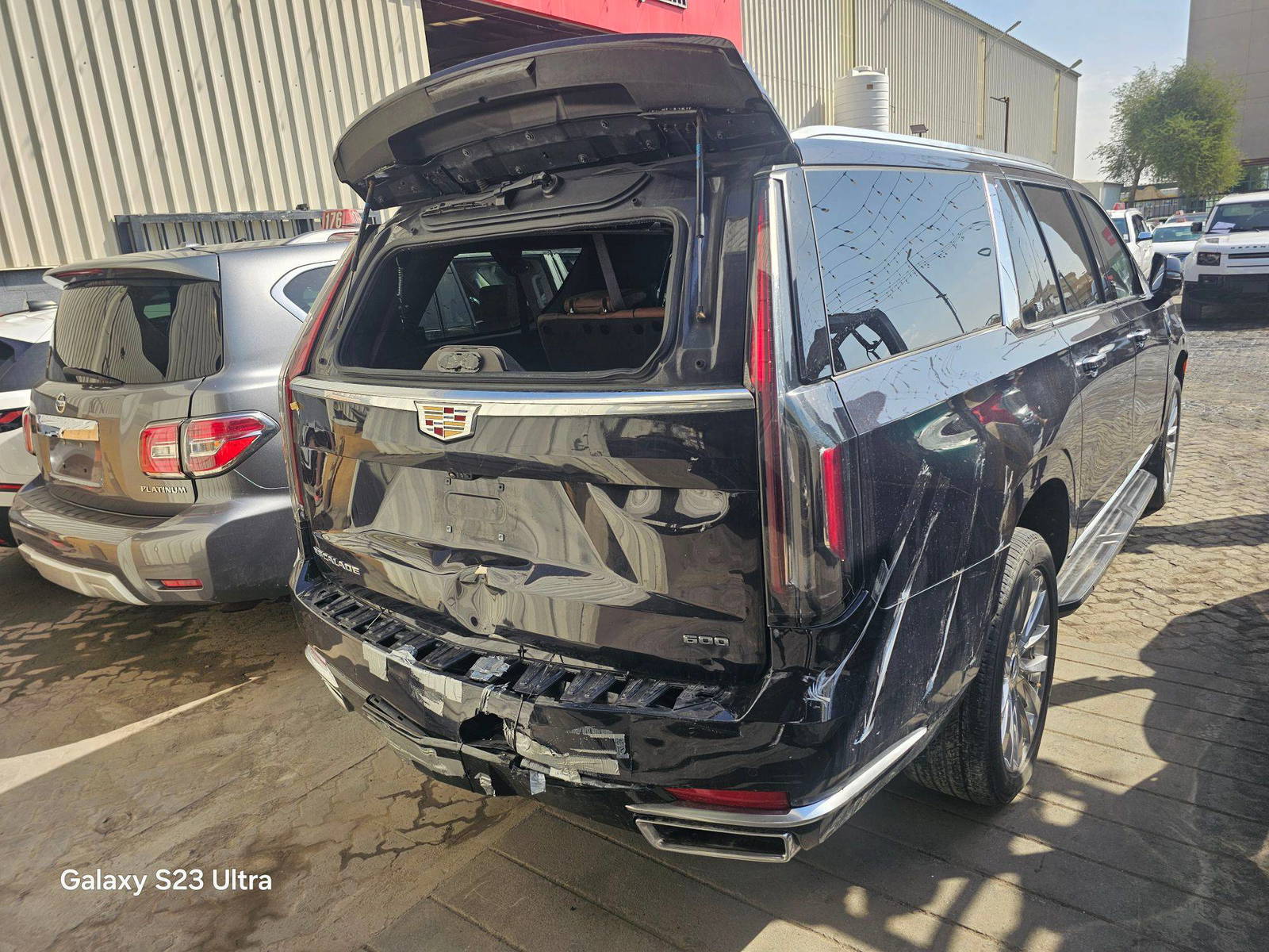 CADILLAC ESCALADE ESV PREMIUM LUXURY 2023 - Marhaba Auction Used Cars - Image 6