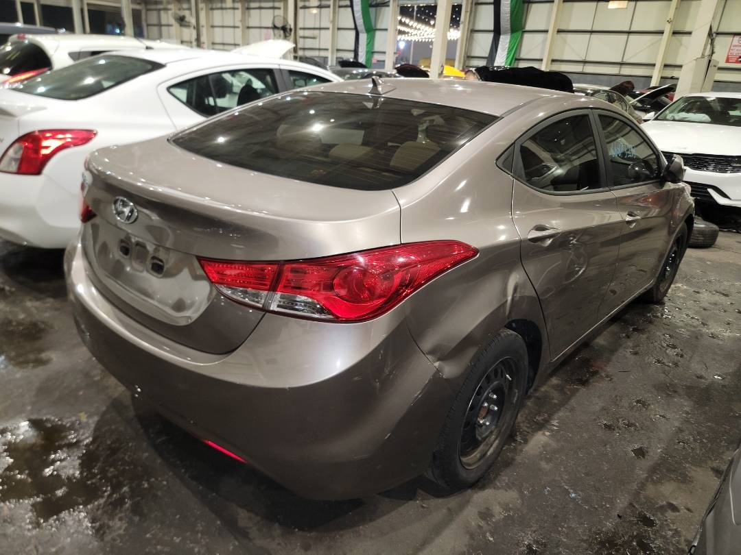 2012 HYUNDAI ELANTRA — 133161 Miles — Lot 66873233 - Marhaba Auctions Used Cars - Image 4