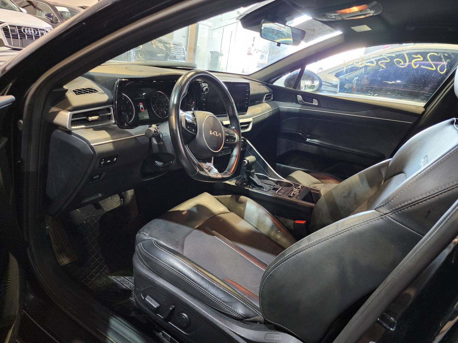2022 KIA K5 — 40517 Miles — Lot 125487 — Al Quoz - Marhaba Auctions Used Cars - Image 9