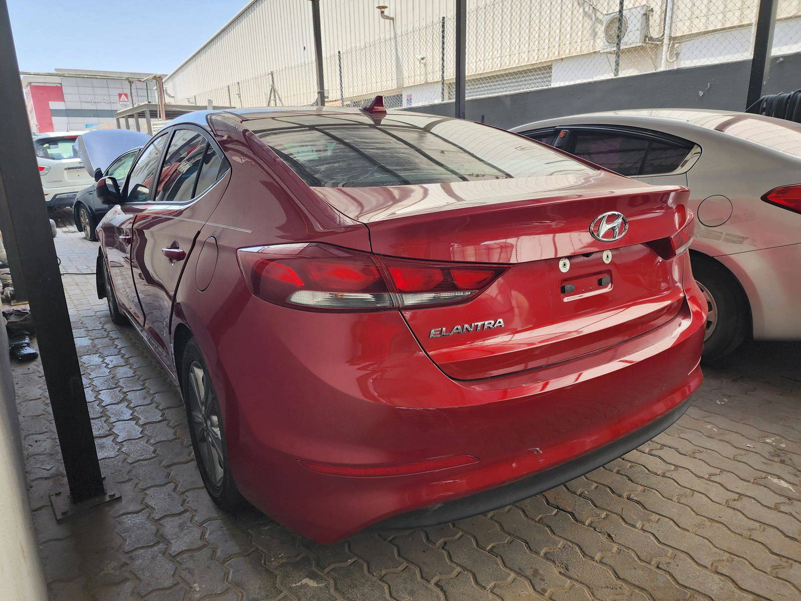 2017 HYUNDAI ELANTRA — 109240 Miles — Lot 418640 — Al Quoz - Marhaba Auctions Used Cars - Image 6