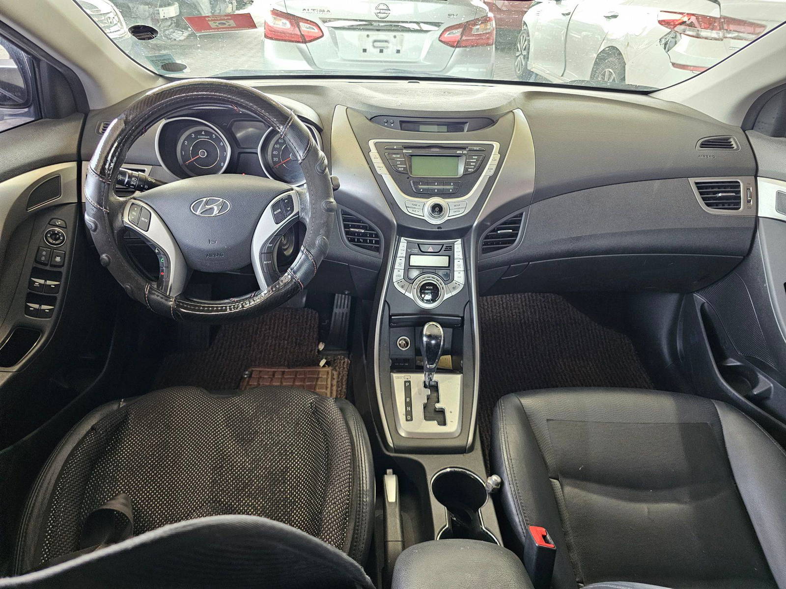 2011 HYUNDAI AVANTE — 244689 KM — Lot 056488 — Souq - Marhaba Auctions Used Cars - Image 7