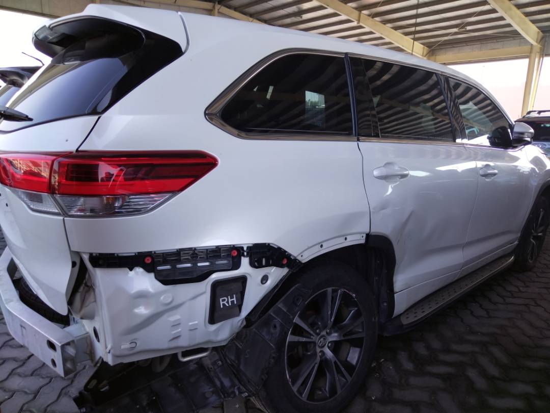 2017 TOYOTA HIGHLANDER — 119217 Miles — Lot 53104993 - Marhaba Auctions Used Cars - Image 4