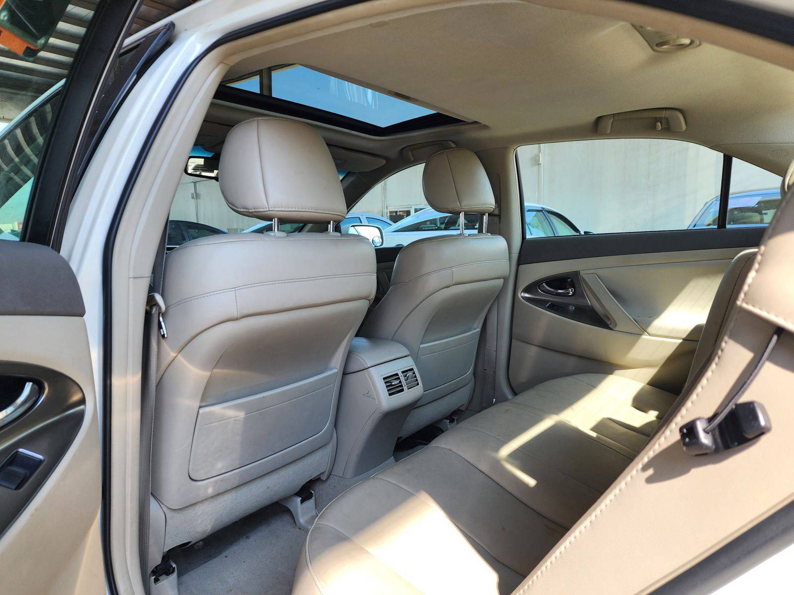 2007 TOYOTA CAMRY — 174152 Miles — Lot 67358534 — Souq - Marhaba Auctions Used Cars - Image 6