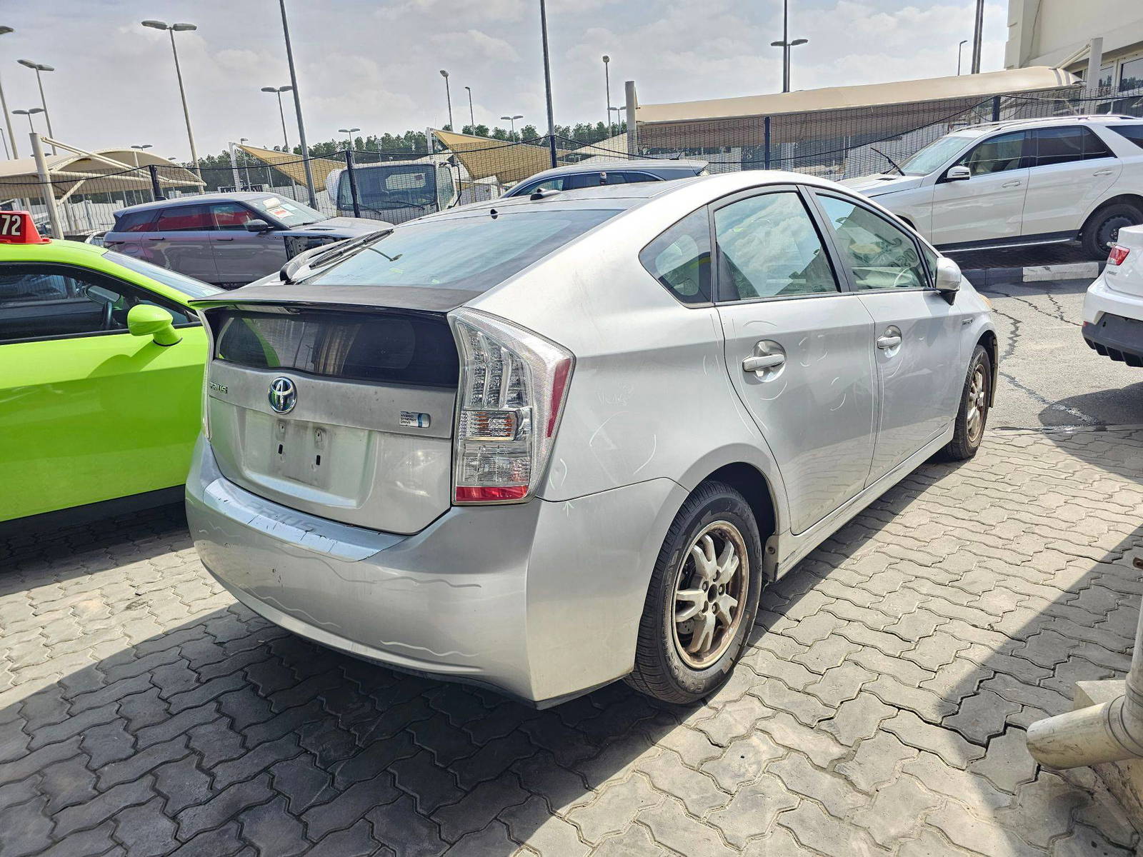 2010 TOYOTA PRIUS — 166877 Miles — Lot U1A0015830 — Souq - Marhaba Auctions Used Cars - Image 5