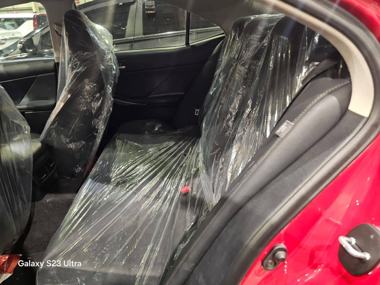 LEXUS IS 300 2018 - Marhaba Auction Used Cars - Image 11