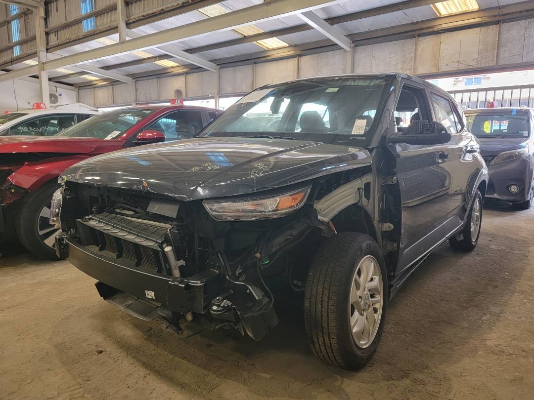 2021 HYUNDAI VENUE SEL — 51298 Miles — Lot 42619014 — Ind. 12 - Marhaba Auctions Used Cars - Image 3
