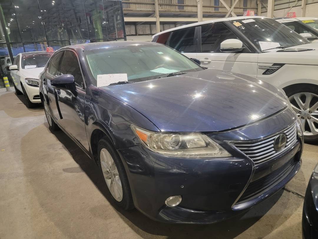 2013 LEXUS ES 300H — 175771 KM — Lot D2001212 — Main - Marhaba Auctions Used Cars - Image 3