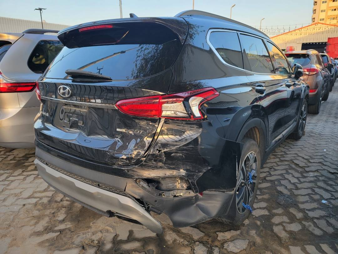 2020 HYUNDAI SANTA FE — 48181 KM — Lot 41546 — Main - Marhaba Auctions Used Cars - Image 3