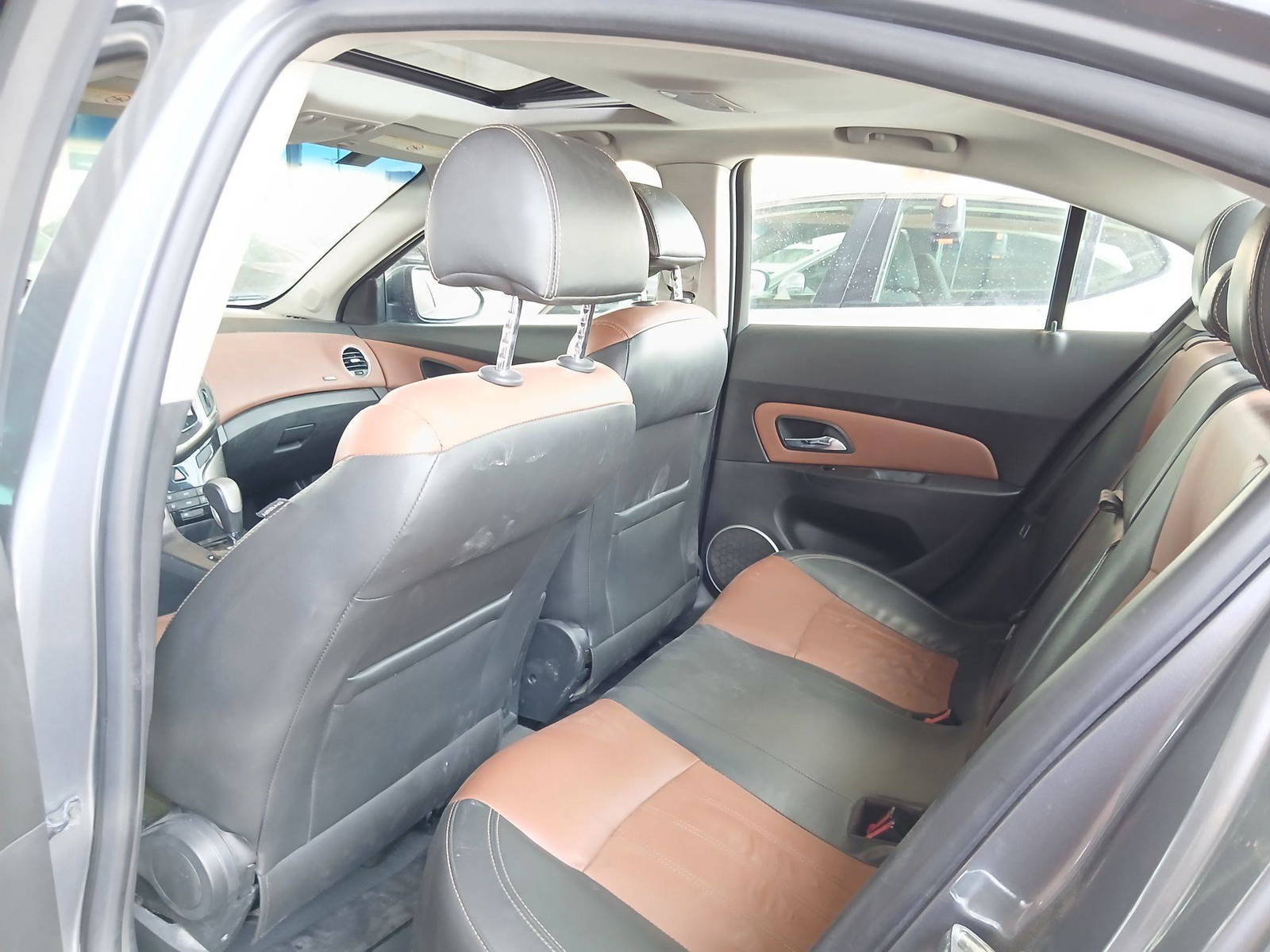 2016 CHEVROLET CRUIZE — 188899 KM — Lot 51GK300884 — Souq - Marhaba Auctions Used Cars - Image 6