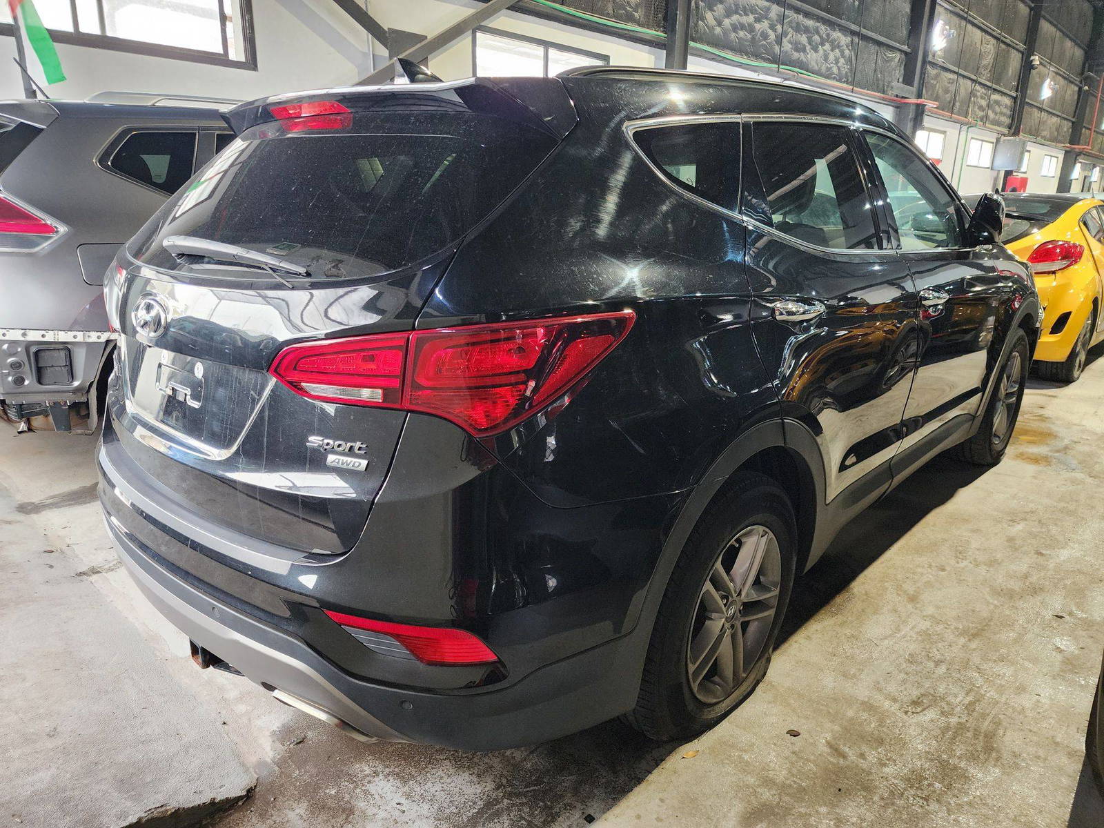 2017 HYUNDAI SANTA FE — 108215 Miles — Lot 6630415 — Al Quoz - Marhaba Auctions Used Cars - Image 6