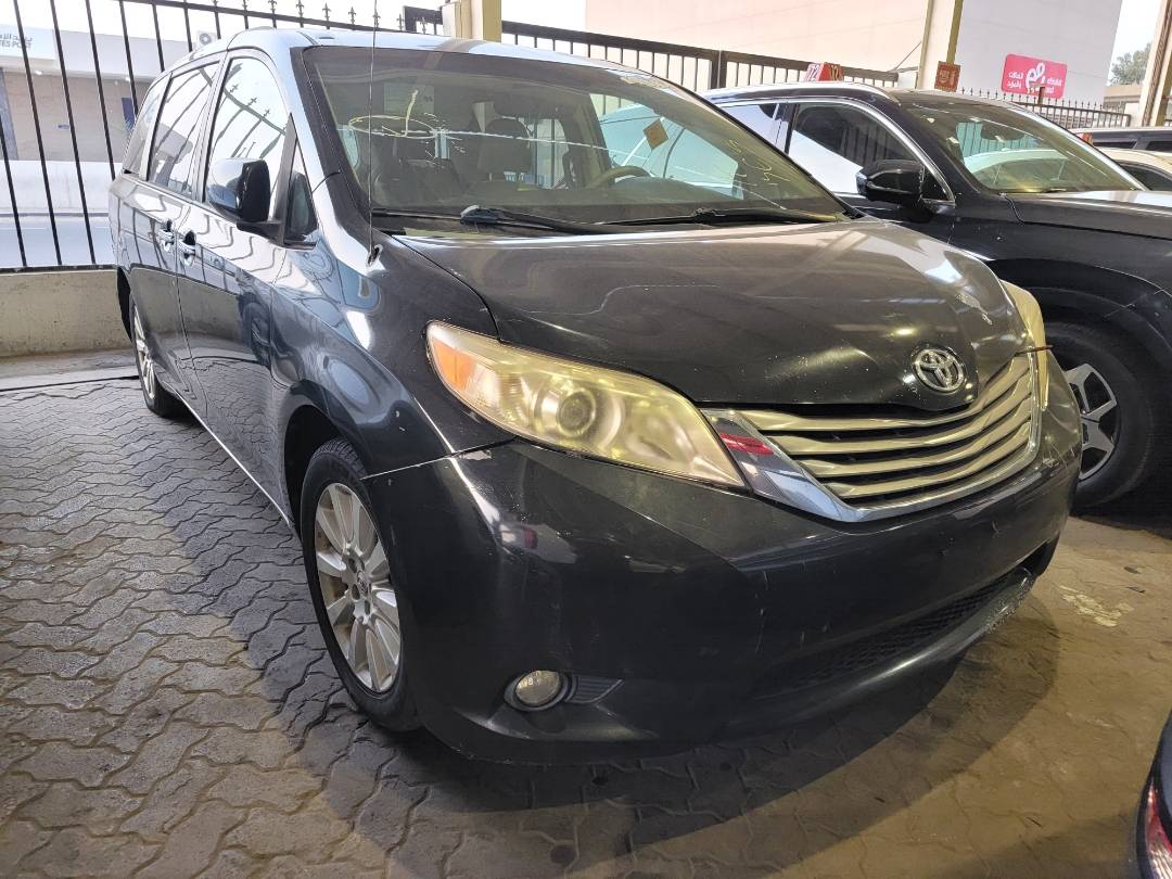 2013 TOYOTA SIENNA — 228677 Miles — Lot DK3DCXDS049677 — Main - Marhaba Auctions Used Cars - Image 3