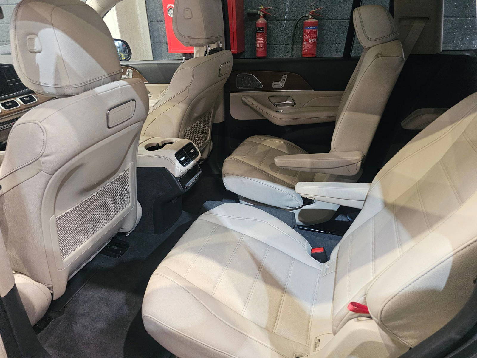 MERCEDES BENZ GLS 450 2020 - Marhaba Auction Used Cars - Image 9