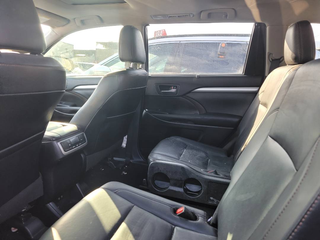 2019 TOYOTA HIGHLANDER — 156331 Miles — Lot S572405 — Main - Marhaba Auctions Used Cars - Image 7