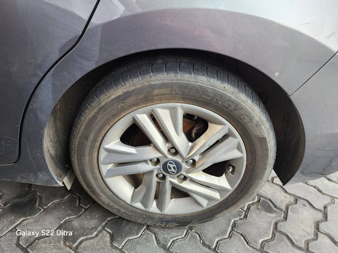 2019 HYUNDAI ELANTRA — 154876 Miles — Lot 39118449 — Main - Marhaba Auctions Used Cars - Image 9