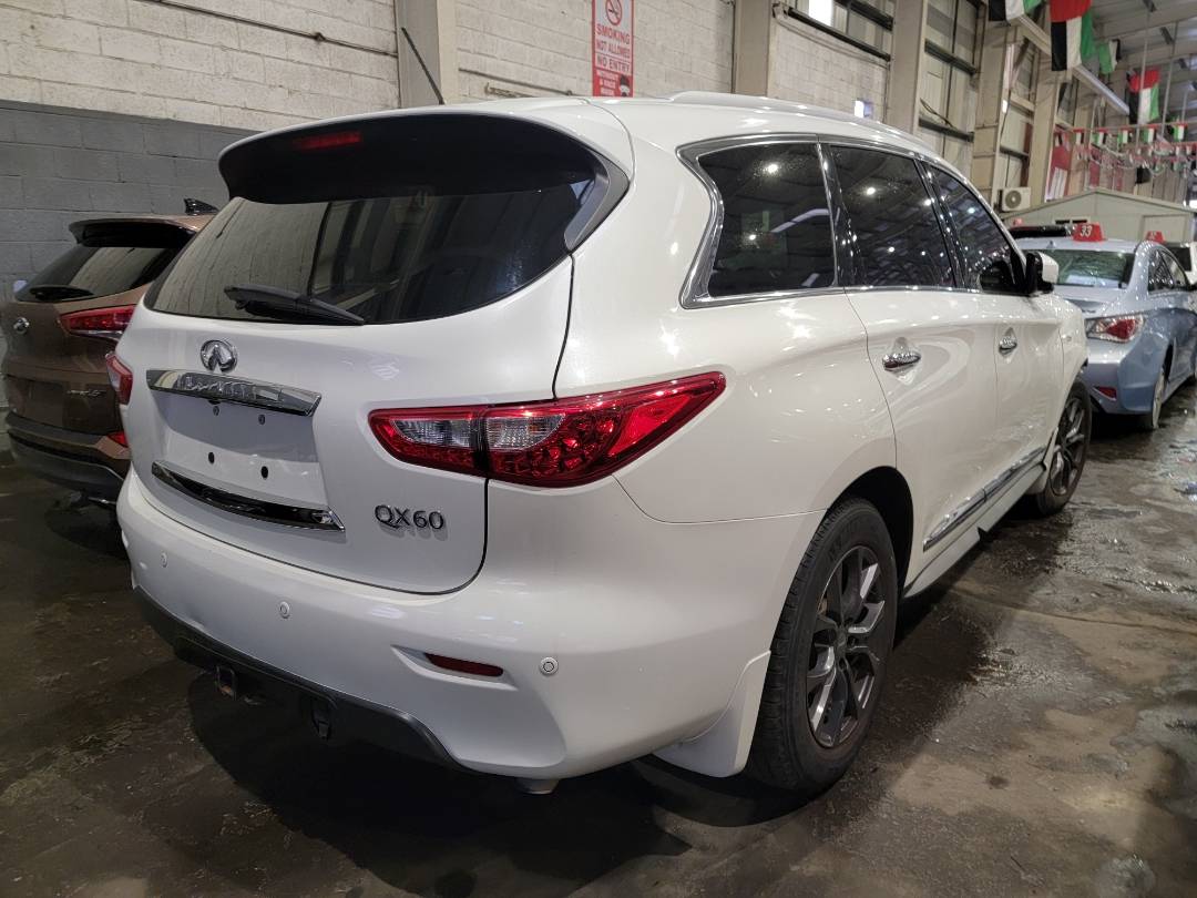 2015 INFINITI QX60 — 141443 KM — Lot FC555871 — Main - Marhaba Auctions Used Cars - Image 4