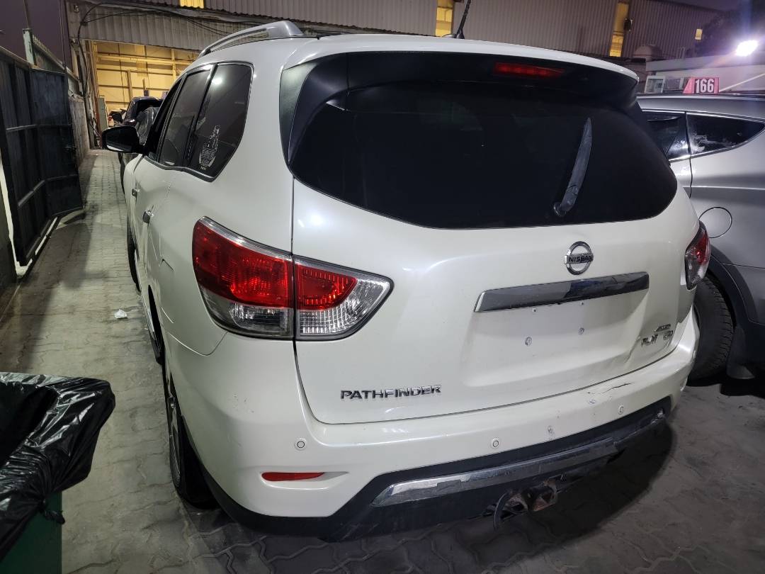 2016 NISSAN PATHFINDER — 261705 KM — Lot 5GC641149 — Main - Marhaba Auctions Used Cars - Image 6