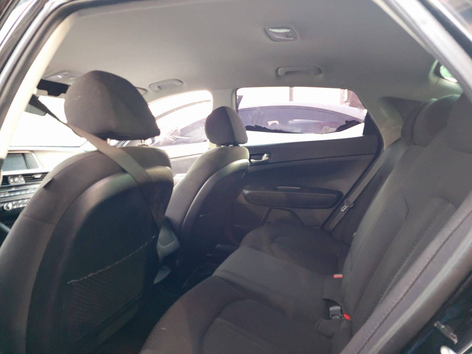 2019 KIA OPTIMA — 70124 Miles — Lot 67640284 — Souq - Marhaba Auctions Used Cars - Image 6