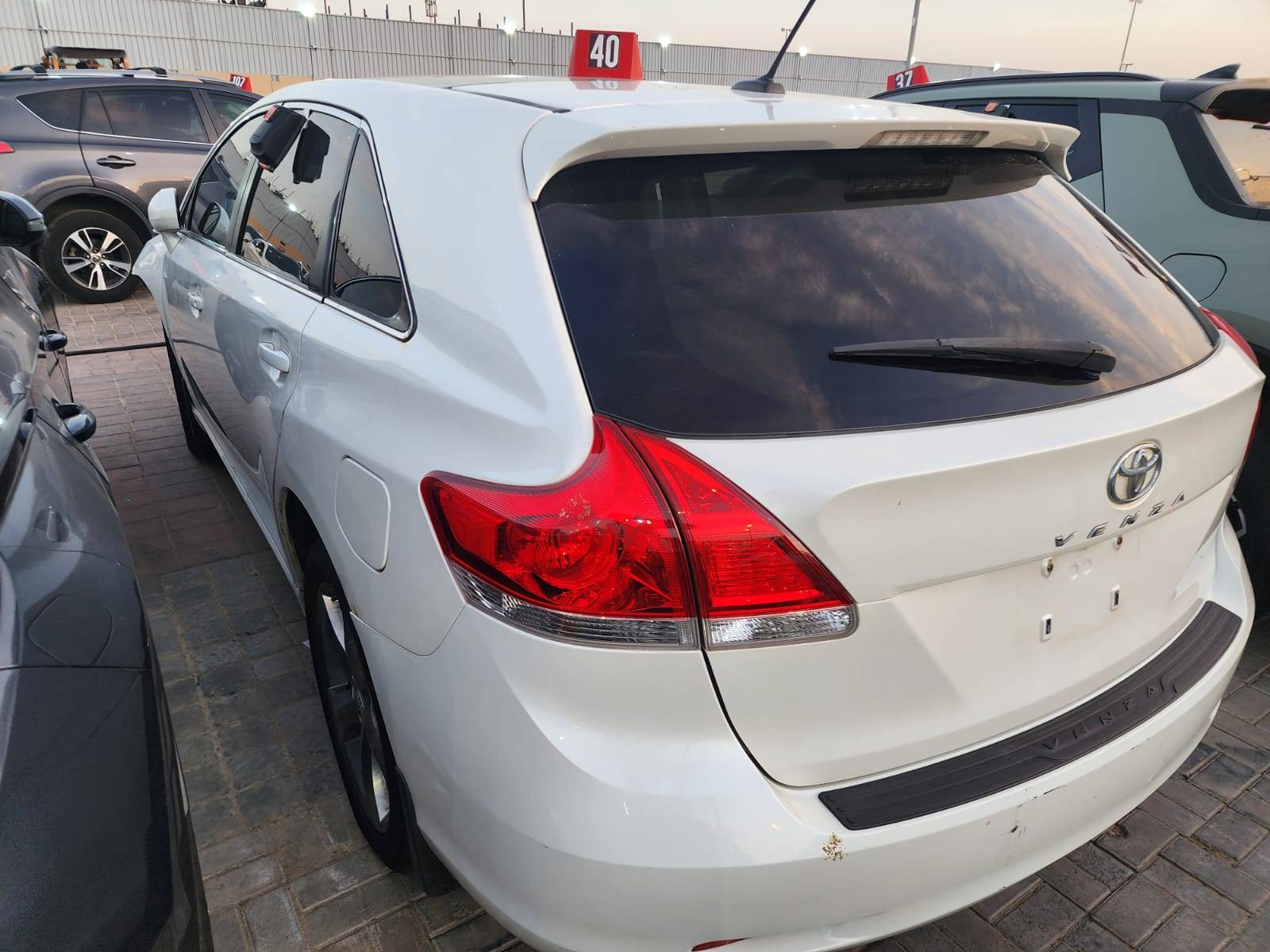 TOYOTA VENZA 2011 - Marhaba Auction Used Cars - Image 4