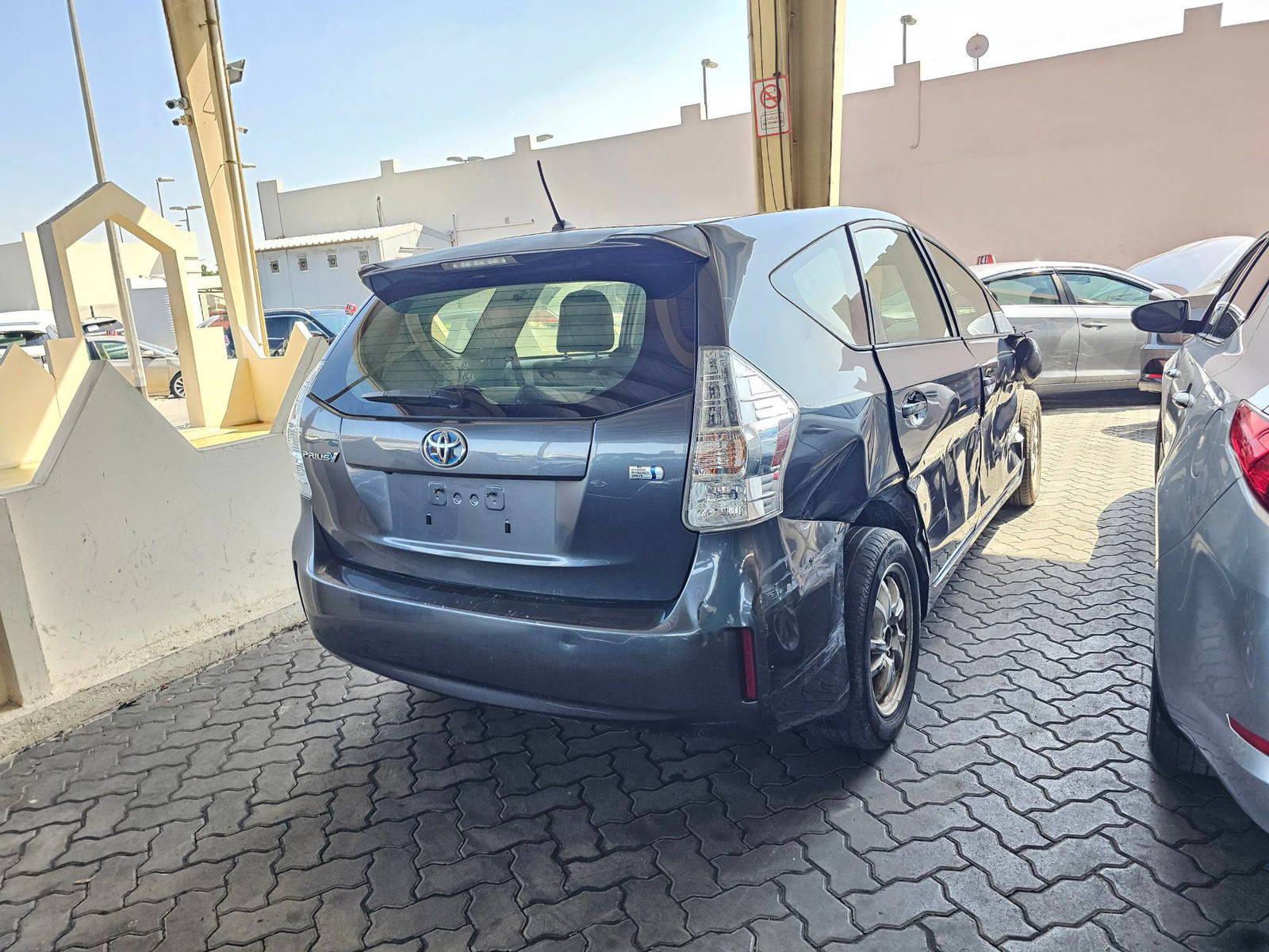 TOYOTA PRIUS 2014 - Marhaba Auction Used Cars - Image 3