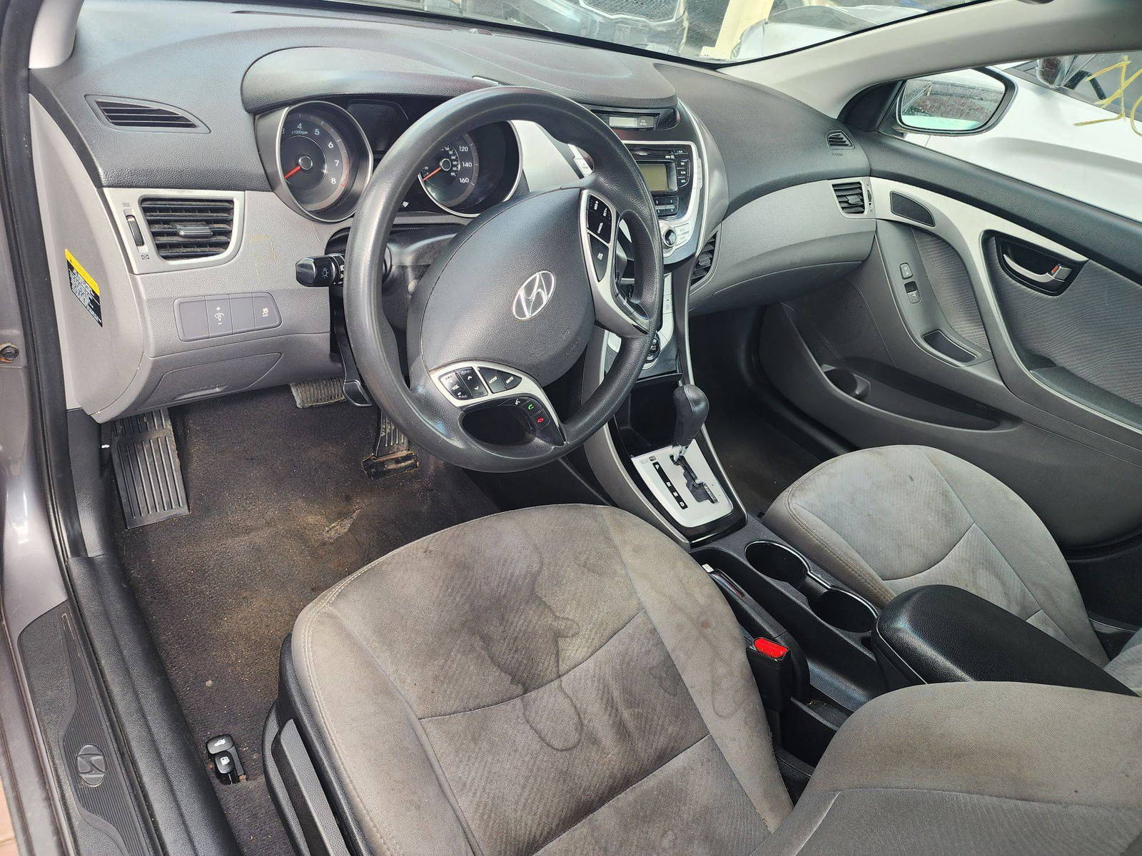 2011 HYUNDAI ELANTRA — 170140 Miles — Lot 71458213 - Marhaba Auctions Used Cars - Image 4