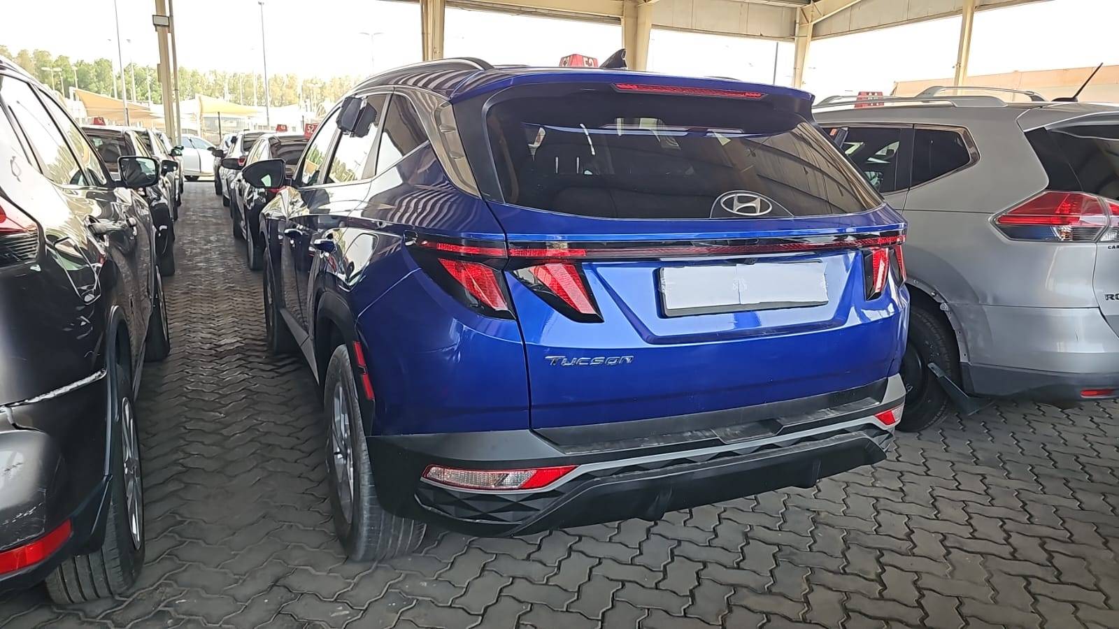 2023 HYUNDAI TUCSON — sold — 49639 KM — Lot PH197316 — Souq - Marhaba Auctions Used Cars - Image 4