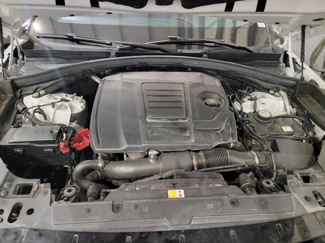 2019 LAND ROVER RANGE ROVER VELAR R-DYNAMIC S — 46543 Miles — Lot 57392944 — Main - Marhaba Auctions Used Cars - Image 12