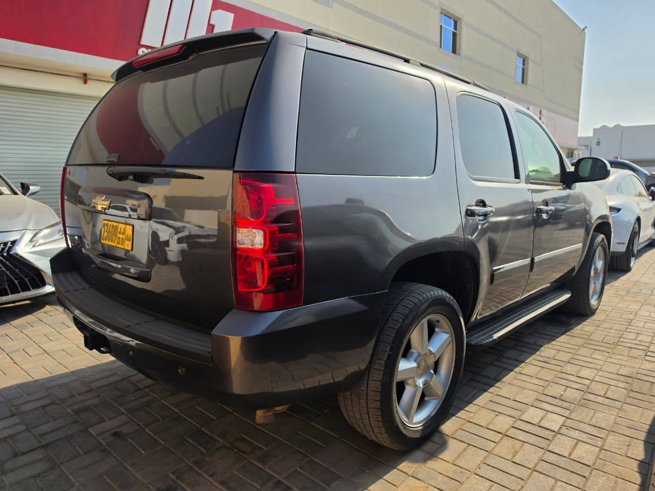 2010 CHEVROLET TAHOE — 354382 KM — Lot 1GNUKBE02AR234631 - Marhaba Auctions Used Cars - Image 5