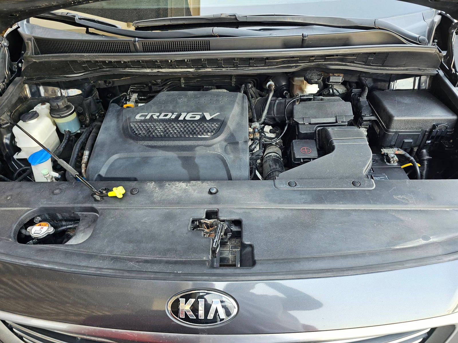 2016 KIA CARNIVAL LX — 127350 KM — Lot GS221554 — Souq - Marhaba Auctions Used Cars - Image 12