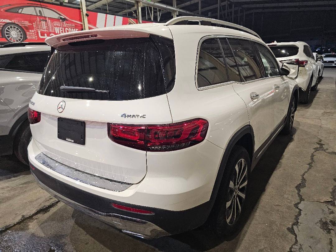 MERCEDES BENZ GLB 250