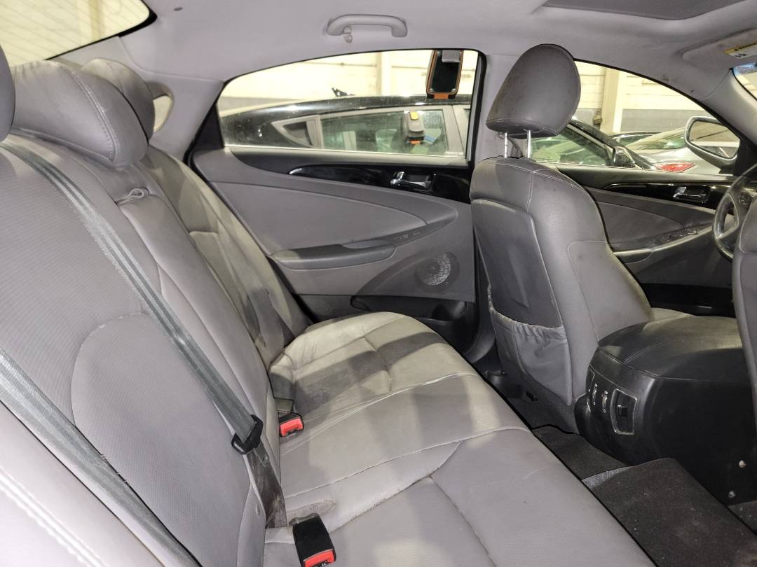 2011 HYUNDAI SONATA — 205683 Miles — Lot 38422649 - Marhaba Auctions Used Cars - Image 5