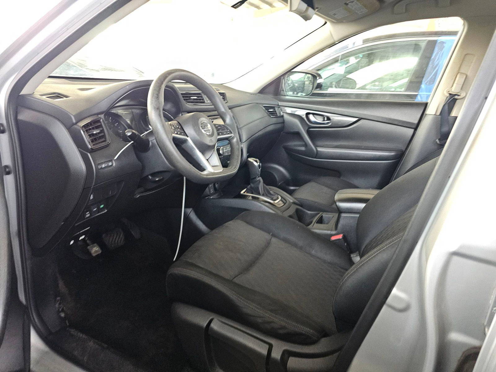 NISSAN ROGUE 2017 - Marhaba Auction Used Cars - Image 9