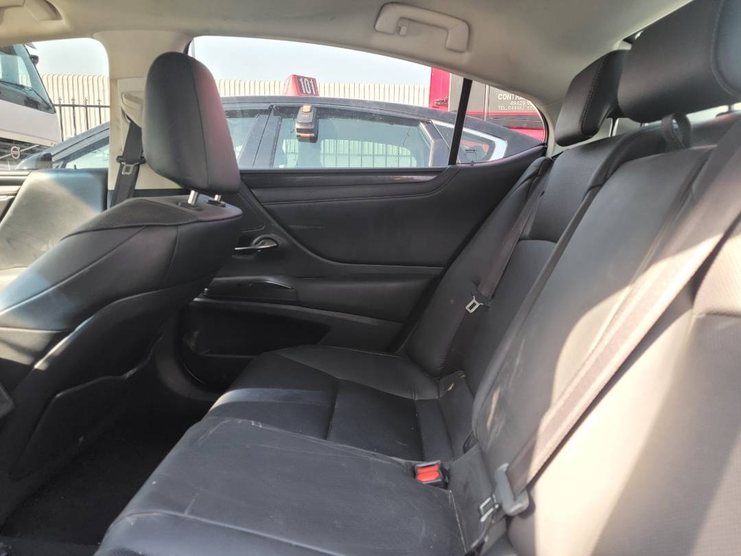 2019 LEXUS ES 350 — 132303 KM — Lot KU032539 — Main - Marhaba Auctions Used Cars - Image 8