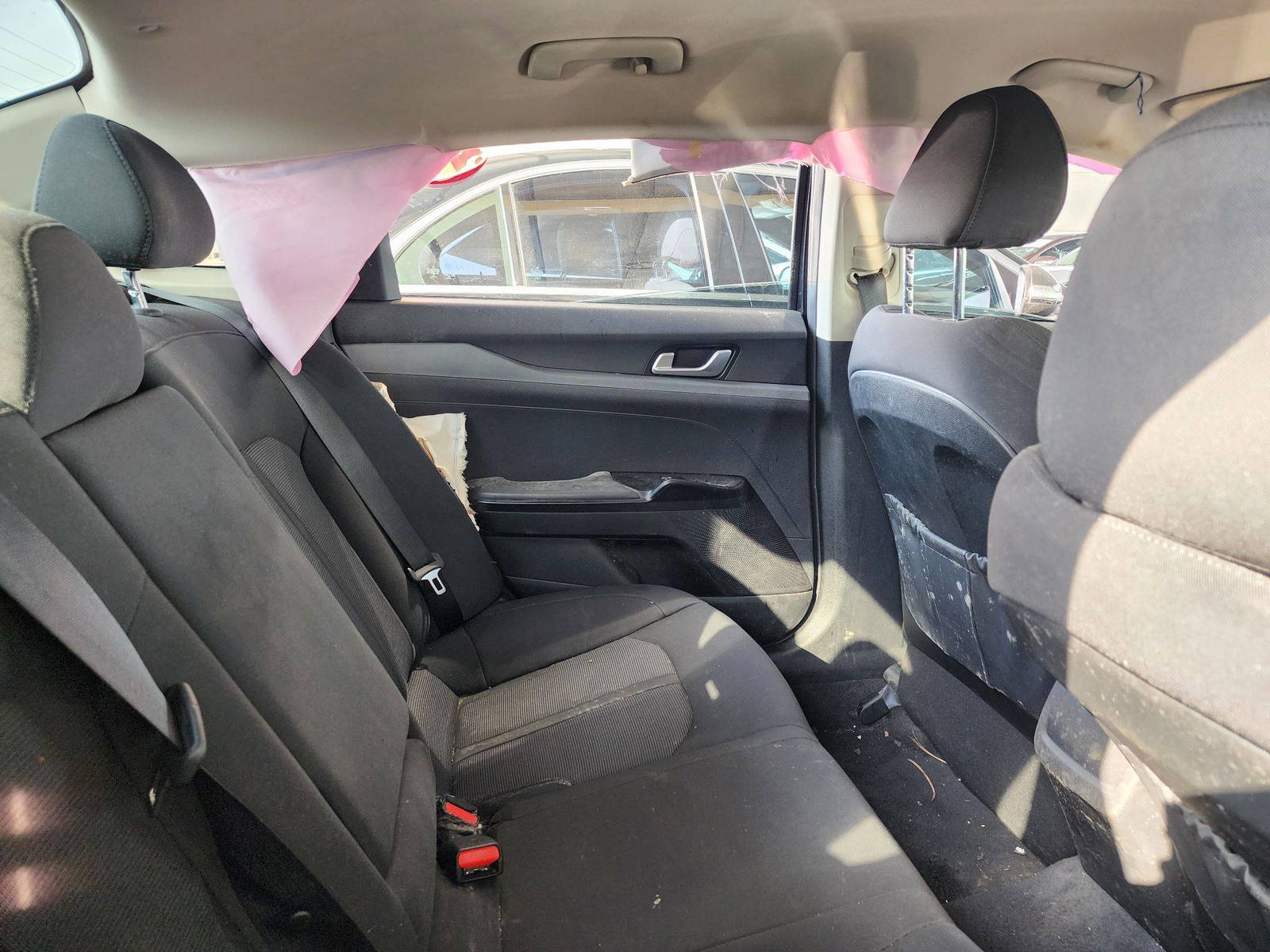 2021 KIA K5 — 74815 Miles — Lot 38722601 — Souq - Marhaba Auctions Used Cars - Image 4