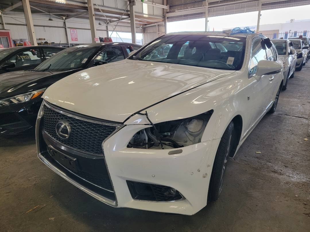 2015 LEXUS LS 460 — 95037 Miles — Lot 2F5135310 — Ind. 12 - Marhaba Auctions Used Cars - Image 3