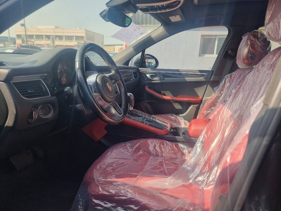 PORSCHE MACAN 2017 - Marhaba Auction Used Cars - Image 11