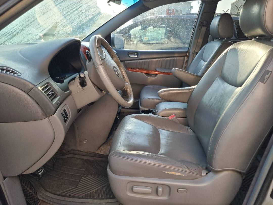 2006 TOYOTA SIENNA — 192791 Miles — Lot 214587/ — Ind. 12 - Marhaba Auctions Used Cars - Image 6
